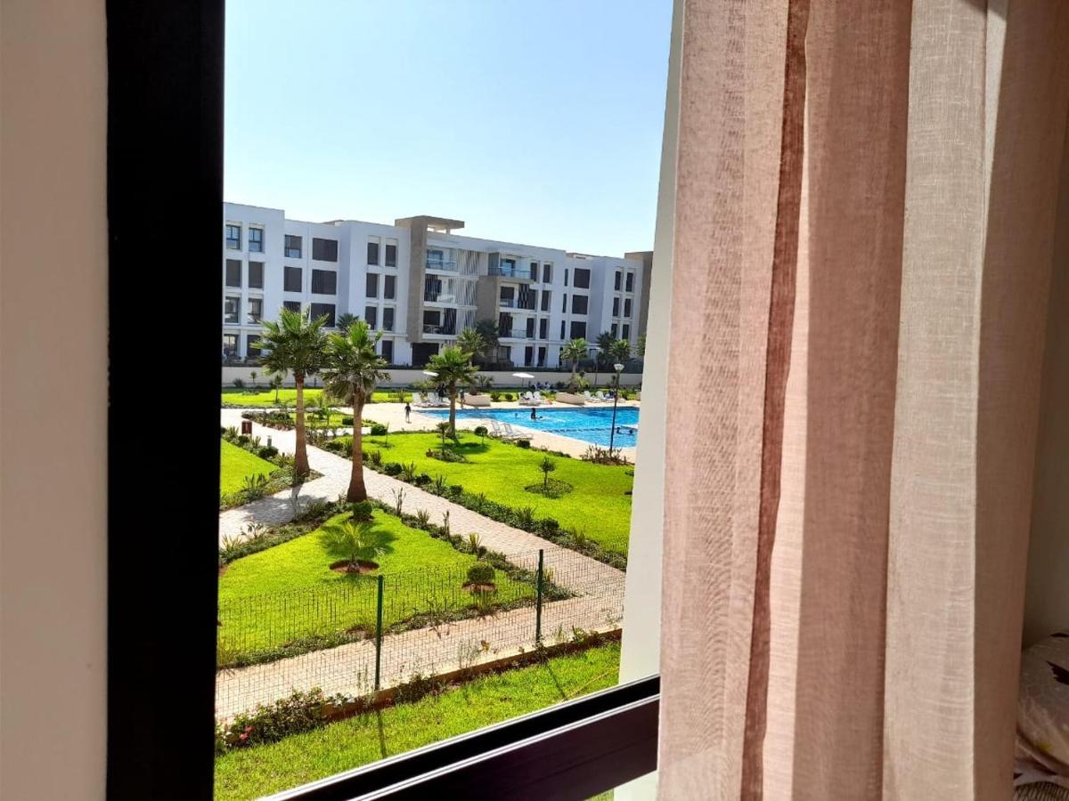 Vus Sur Mer Et Piscine Salé Esterno foto